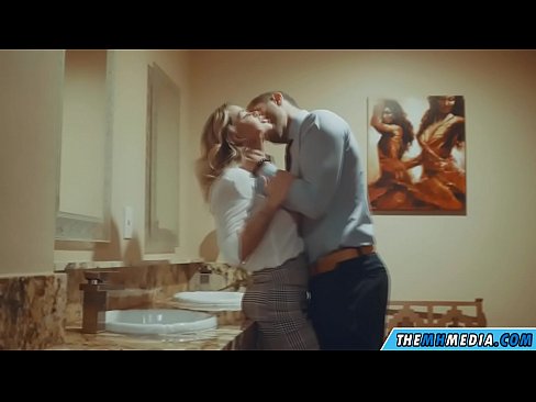 ❤️ Бүкіл аққұба сізді қоғамдық дәретханада азғырғанда ❤ Суперпорно бізде kk.pornjk.ru
